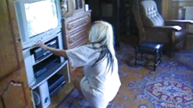 HD :  Det lykkes Arabelle Raphael at opnå orgasme med Ana og Dee Gratis porno film 