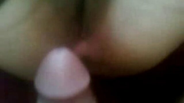 HD :  Maleren finder inspiration i sex af sin kone og en af ​​nitterne Gratis porno film 