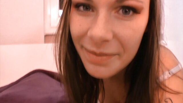 HD :  Sultry MILF Luna Star rider på en stor pik Gratis porno film 