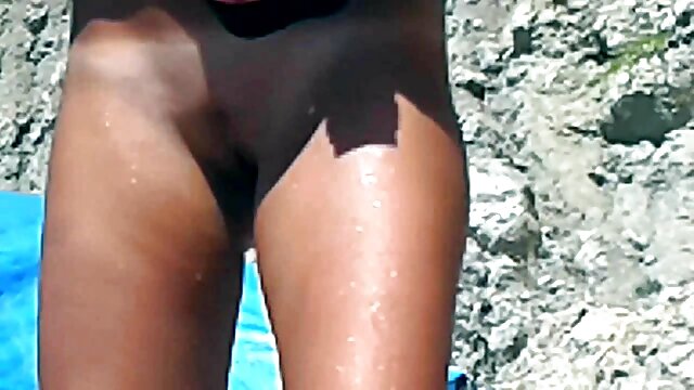 HD :  Euro cutie Mellisandra bliver ramt af en hunk Gratis porno film 