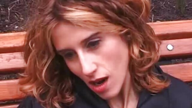 HD :  Ibenholt prinsesse har noget passioneret seksuel sjov med sin hvide fyr Gratis porno film 