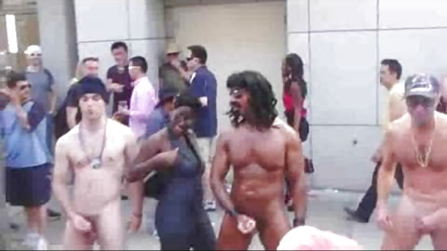 HD :  Interracial lesbisk video af en sort pige og to hvide piger Gratis porno film 