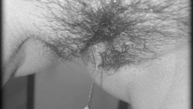 HD :  Kvinde troede ikke, at kæresten ville tillade en anden mand at kneppe hende Gratis porno film 