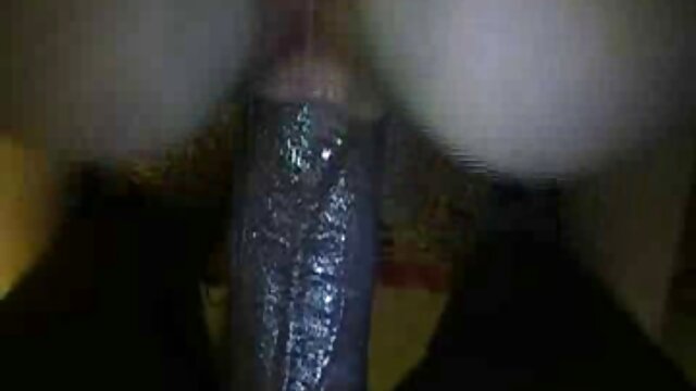 HD :  Naturlig teenagebabe vil hellere kneppe kærestens far Gratis porno film 