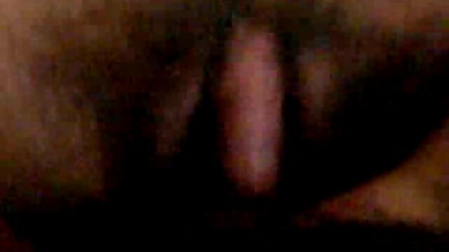 HD :  Sexet latina-tøs bliver slået ud på badeværelset Gratis porno film 